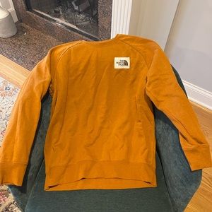 Like new North Face crew sweatshirt